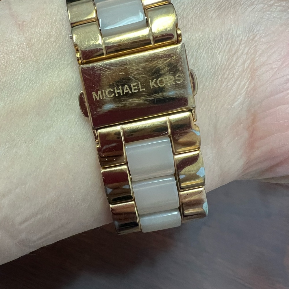 Michael Kors Women's Gold Watch - Picture 4 of 6